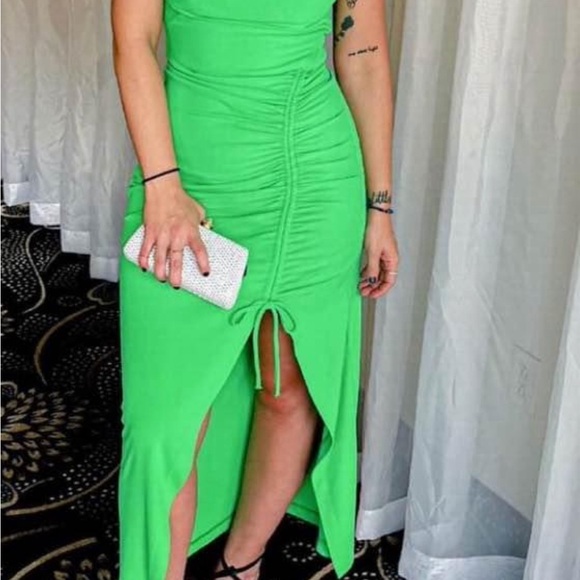 Bright green midi dress - Picture 3 of 5